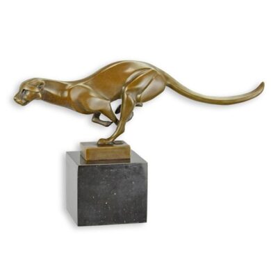 Bronzen beeld van rennende poema