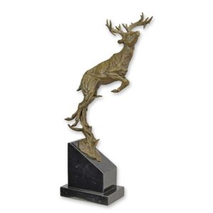 Bronzen beeld van een springend hert