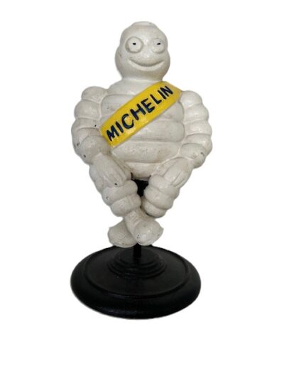 Metalen beeld Michelin 28 cm hoog doorsnede 16 cm