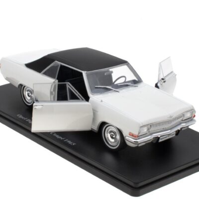 Opel Collection 1:24 schaal Opel Diplomat V8 Coupé - 1965 met openslaande deuren