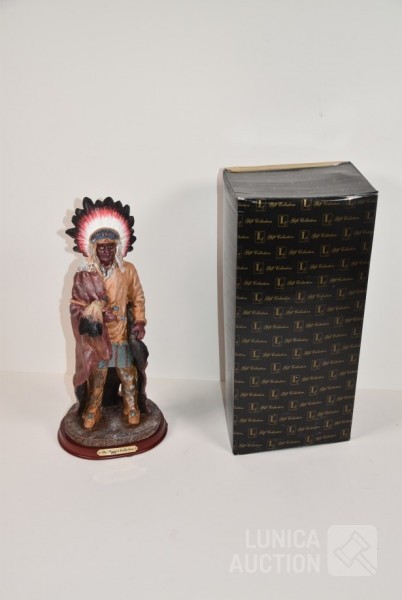 Indiaan  “The Peggy Collection”, Hoogte 37 cm. Houten voeten zitten los. Gemaakt van composiet. - Afbeelding 8