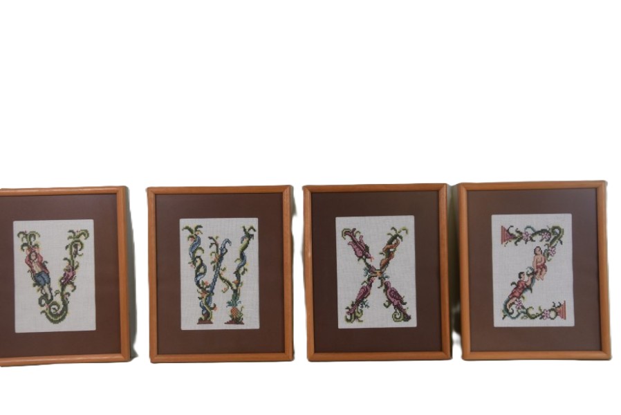 ca. 15 stuks, “letters uit alfabet”  Ingelijst, achter glas. Afmeting 22×27 cm. Inclusief 4 ongebruikte lijsten - Afbeelding 5