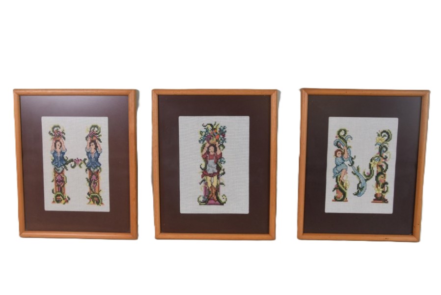 ca. 15 stuks, “letters uit alfabet”  Ingelijst, achter glas. Afmeting 22×27 cm. Inclusief 4 ongebruikte lijsten - Afbeelding 3
