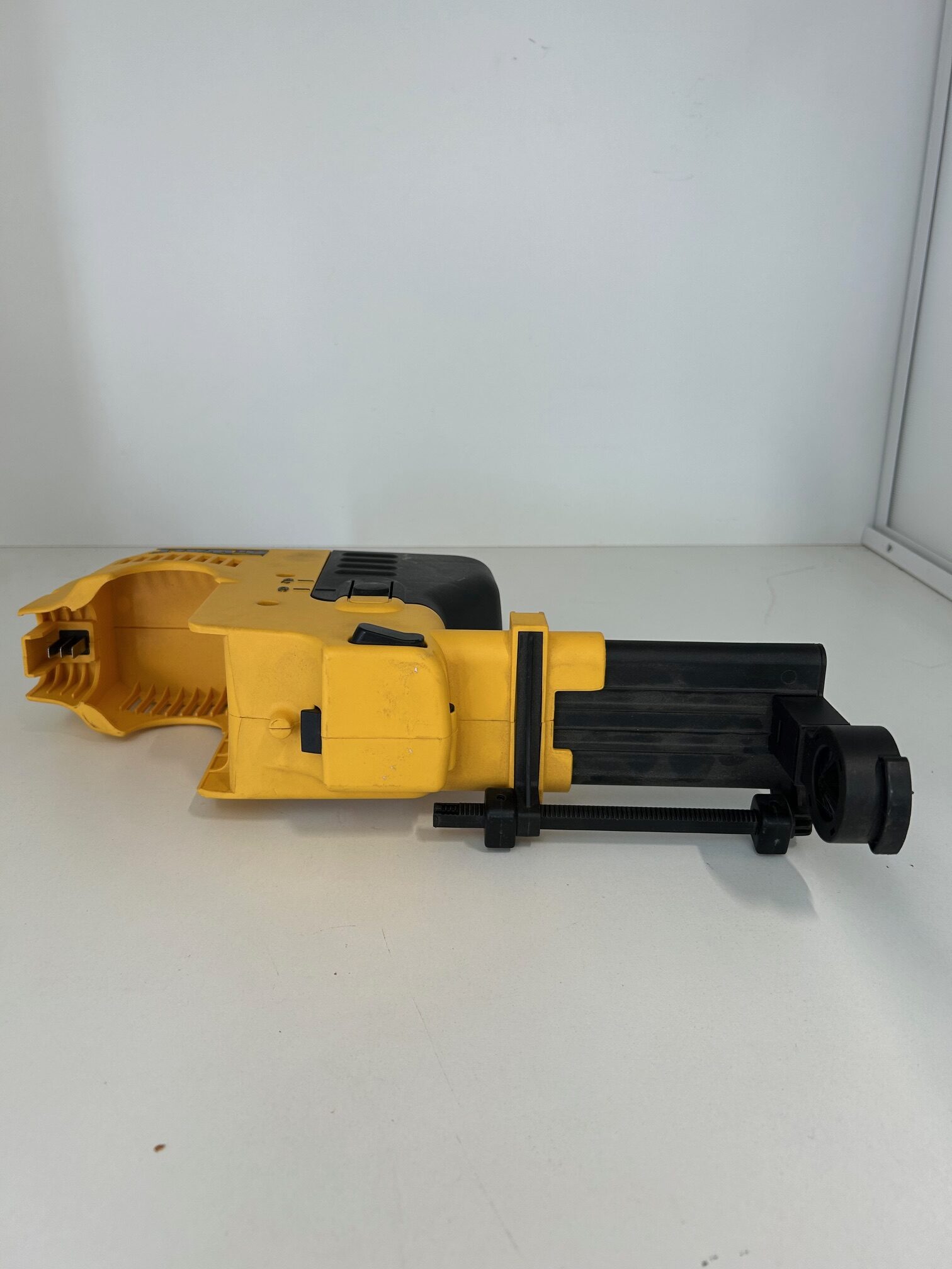 Dewalt D25300D stofafzuigsysteem voor roterende hamers (boorhamers). - Afbeelding 4
