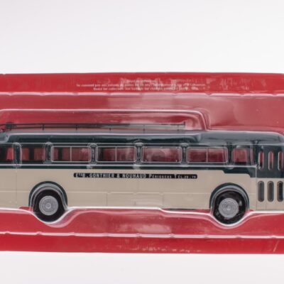 ACBUS084_9