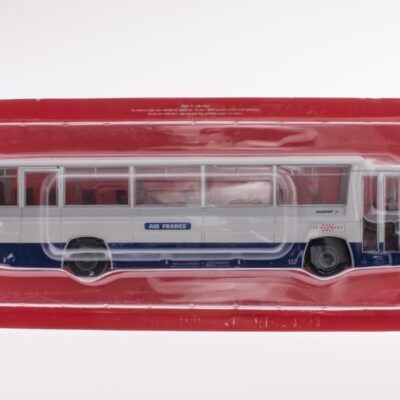 ACBUS085_9