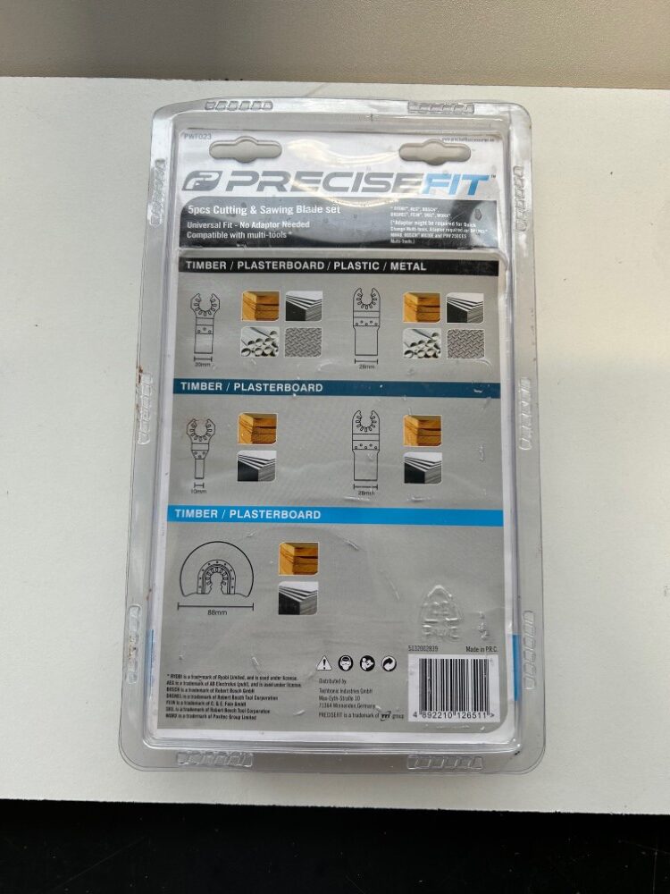 4 verpakkingen van een 5-delige set PreciseFit multitool snij en zaagbladen, met universele aansluiting waarvoor geen adapter nodig is en compatibel met diverse multitools.” - Afbeelding 2