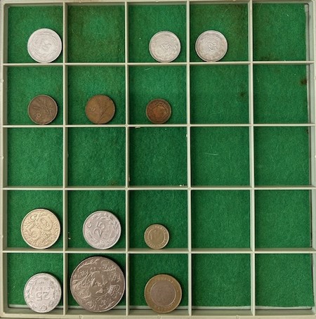 1 Kastje met 4 laden met 49 munten - Afbeelding 3