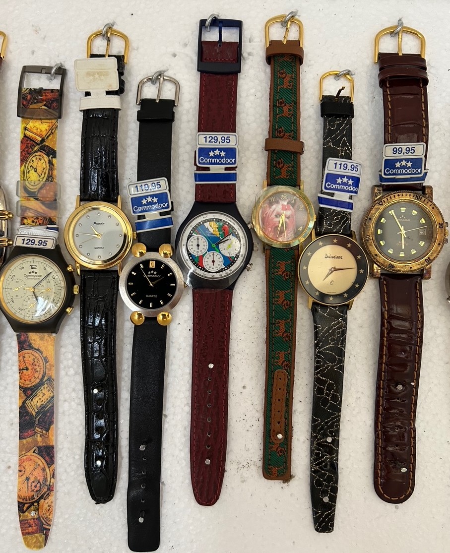 31 Horloges uit de jaren 60-70-80 Commodore – Salvatore etc - Afbeelding 3
