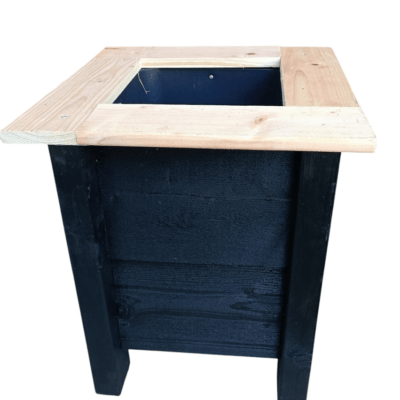 Deze kavel loopt af precies één week na
  het eerste bod.Houten bloembak zwart