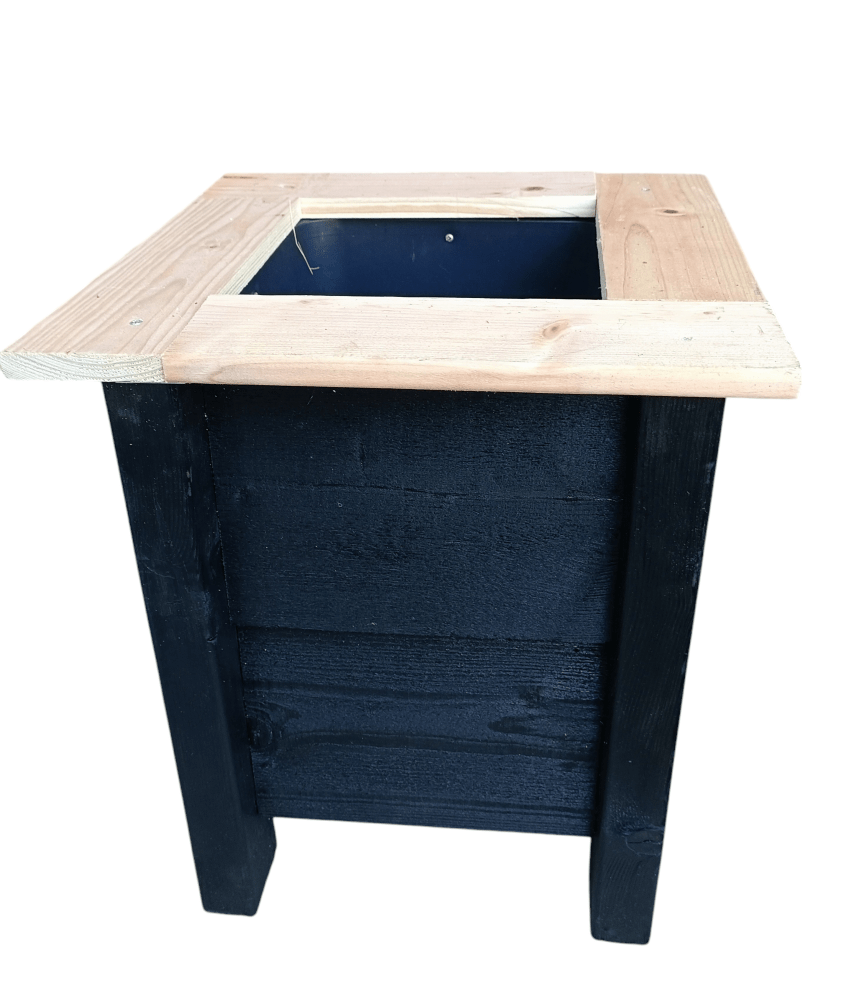 Deze kavel loopt af precies één week na
  het eerste bod.Houten bloembak zwart