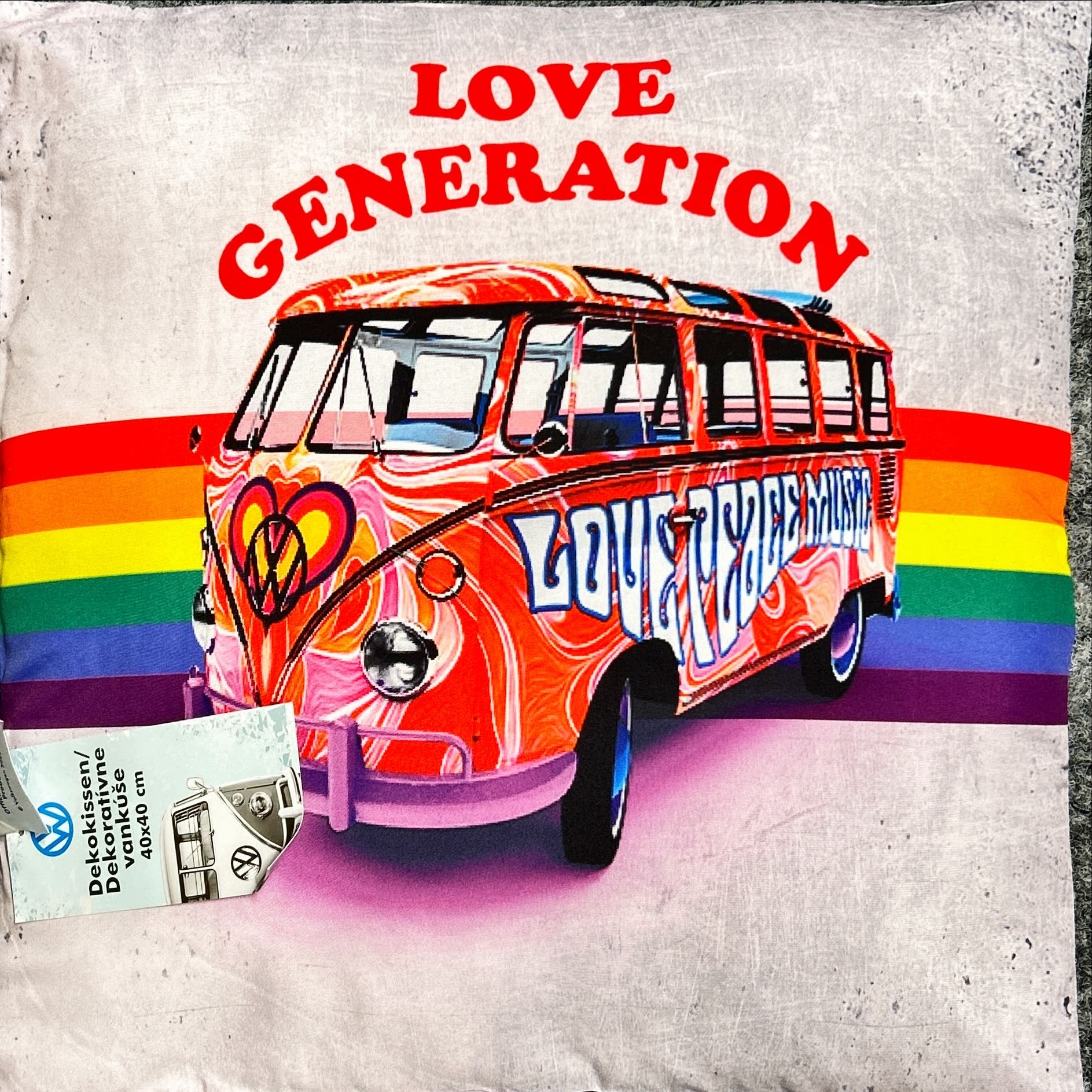 Deze kavel loopt af precies één week na
  het eerste bod.5 Kussens met automotieven - Afbeelding 3