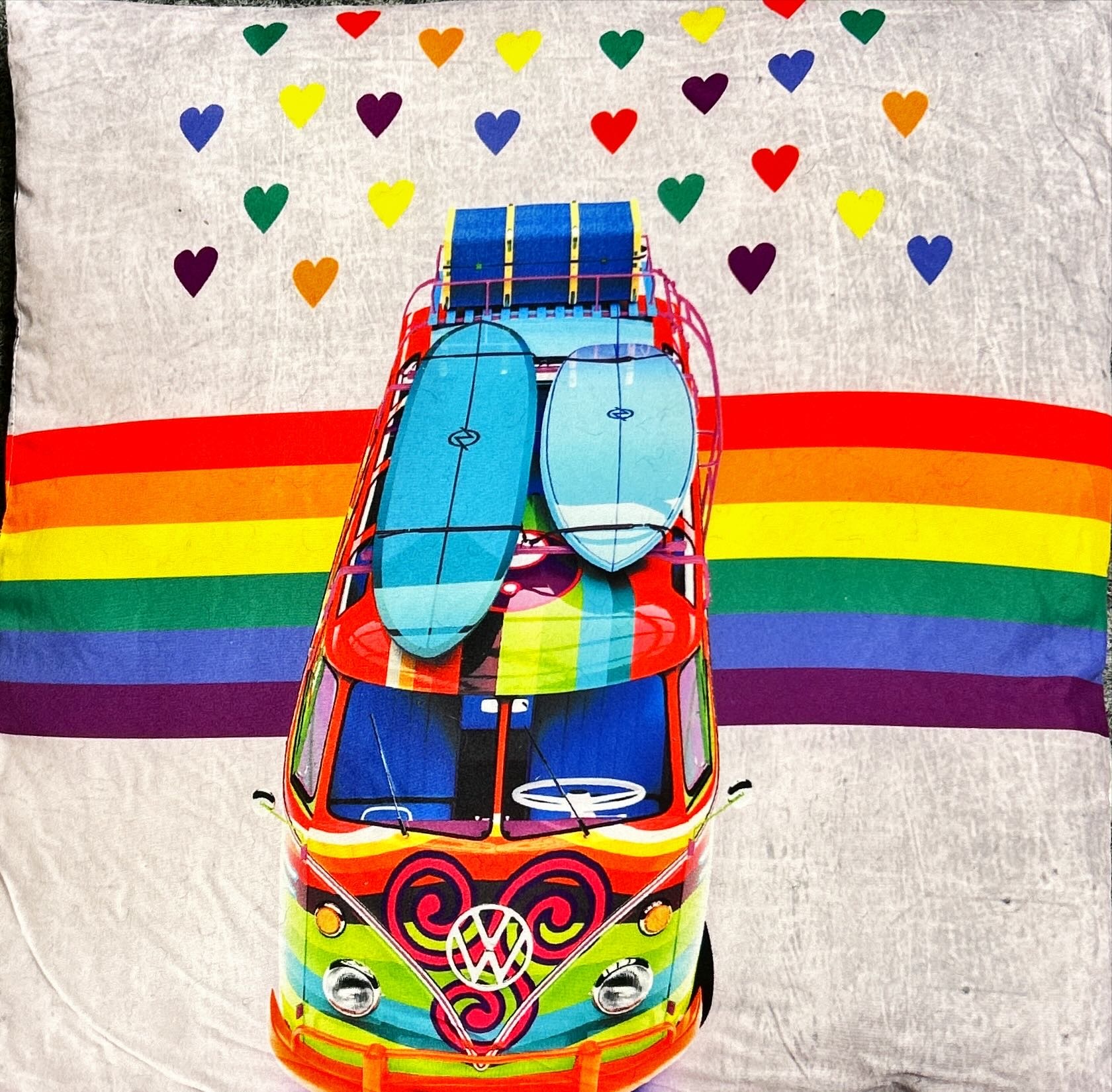 Deze kavel loopt af precies één week na
  het eerste bod.5 Kussens met automotieven - Afbeelding 6