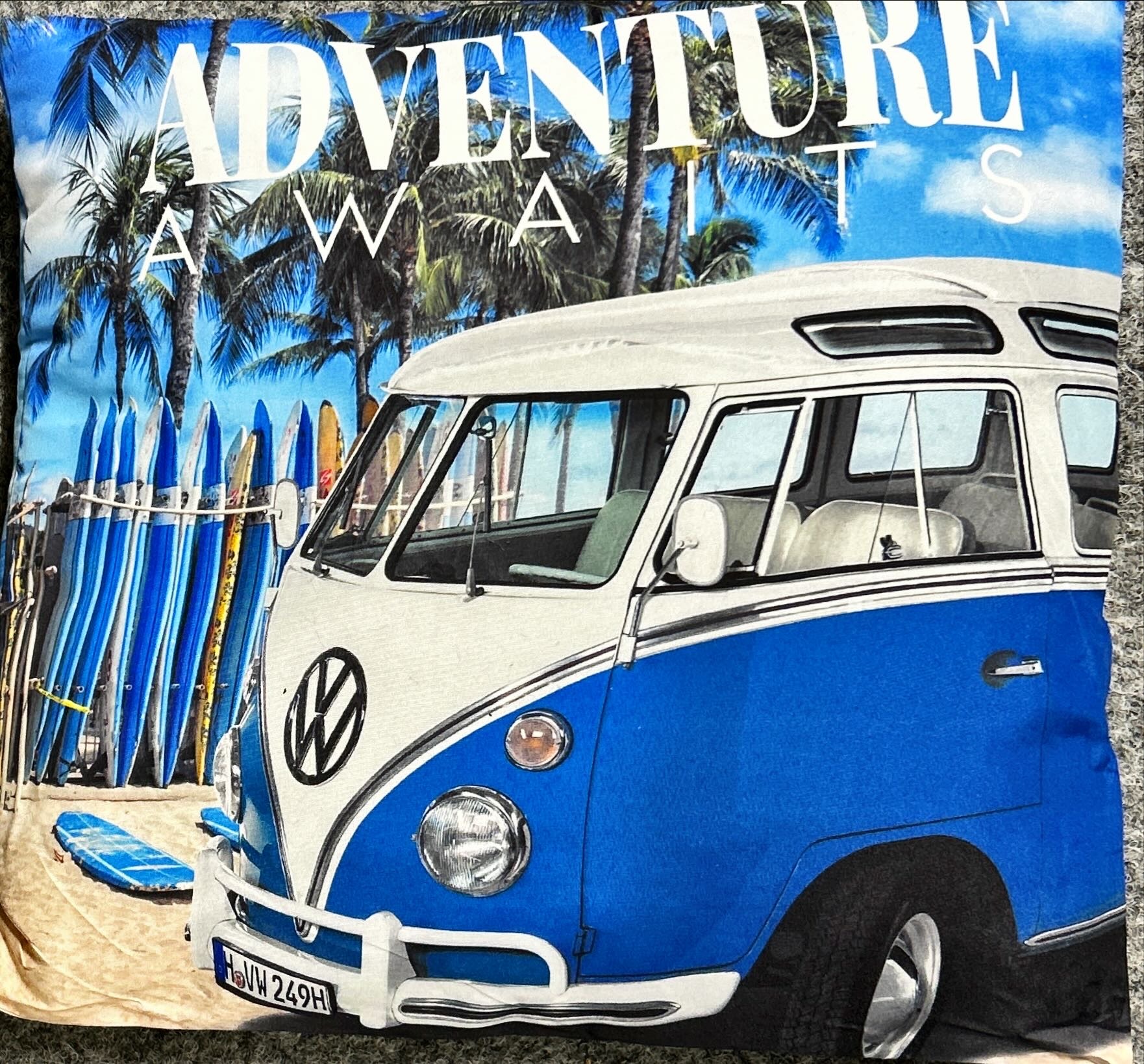 Deze kavel loopt af precies één week na
  het eerste bod.5 Kussens met automotieven - Afbeelding 9